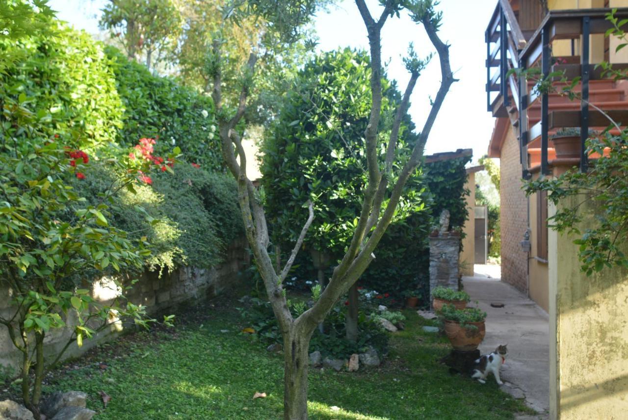 Villa Mischianti Gubbio Luaran gambar