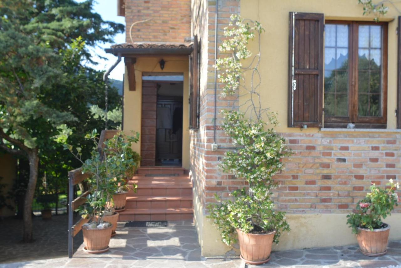 Villa Mischianti Gubbio Luaran gambar